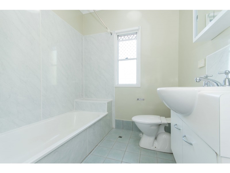 18 Rea Street, Carina Heights QLD 4152