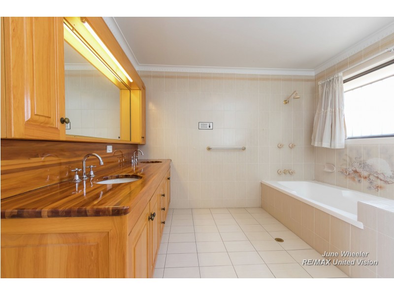 44 Bridgnorth Street, Carindale QLD 4152
