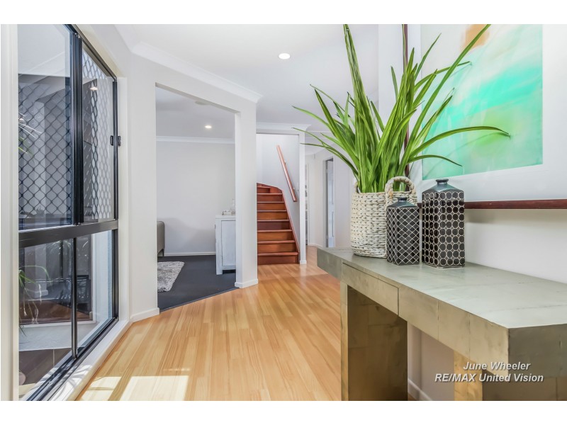 12 Turubul Crescent, Carindale QLD 4152