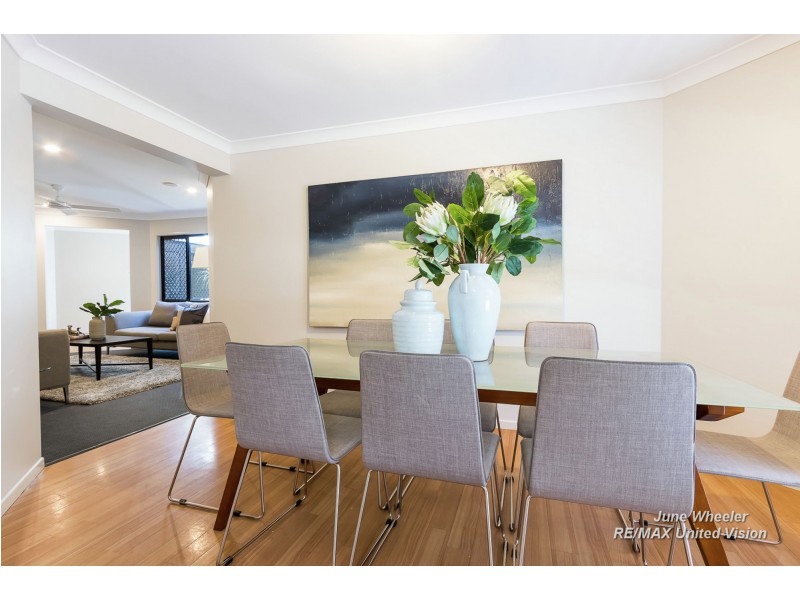 12 Turubul Crescent, Carindale QLD 4152