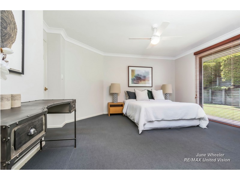 12 Turubul Crescent, Carindale QLD 4152