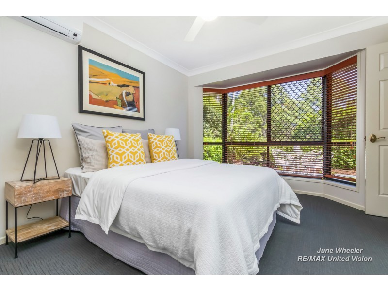 12 Turubul Crescent, Carindale QLD 4152