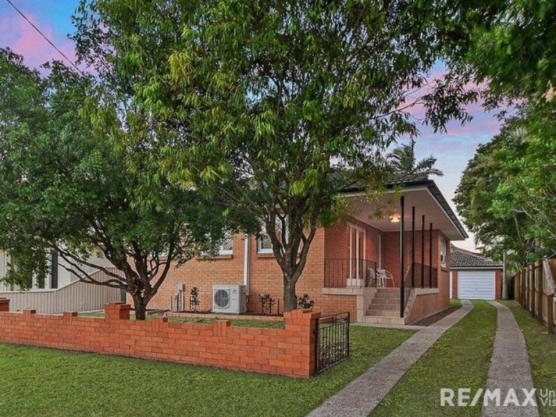 17 Ellamark Street, Banyo QLD 4014