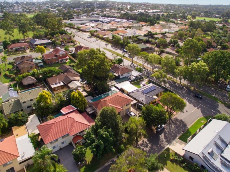 3 Eynsford Street, Carindale QLD 4152