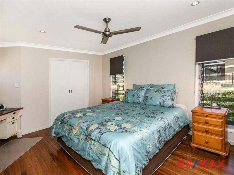 76 Pareena Crescent, Mansfield QLD 4122