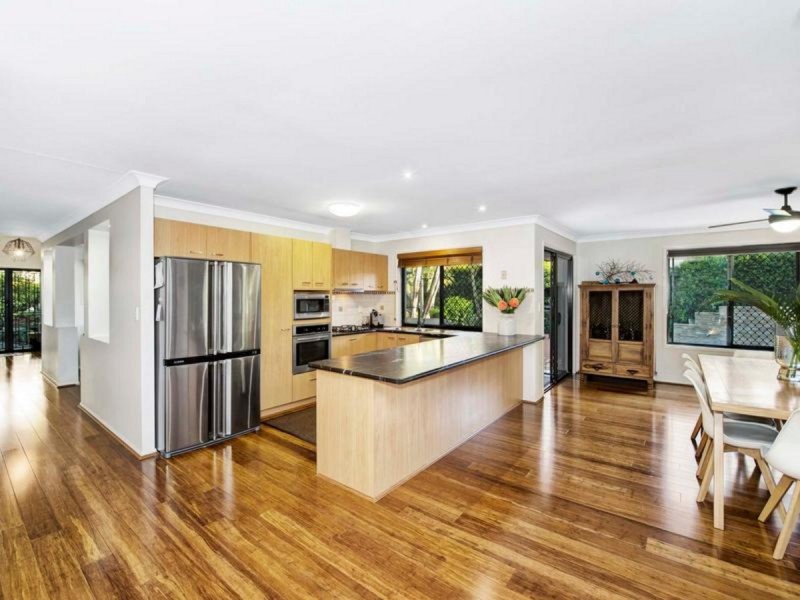 22 Balmoral Place, Forest Lake QLD 4078