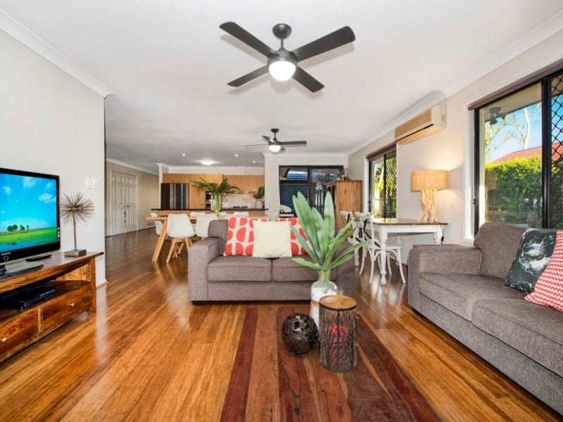 22 Balmoral Place, Forest Lake QLD 4078