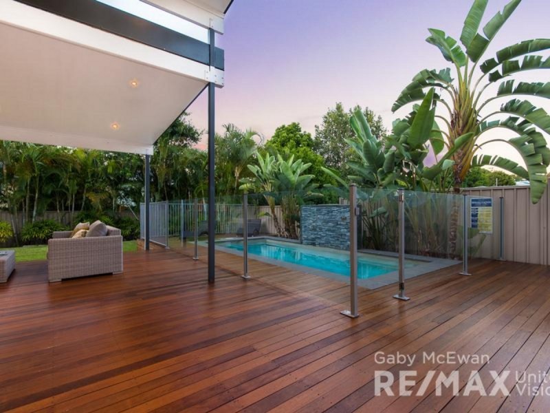 10 Megalong Street, Holland Park West QLD 4121