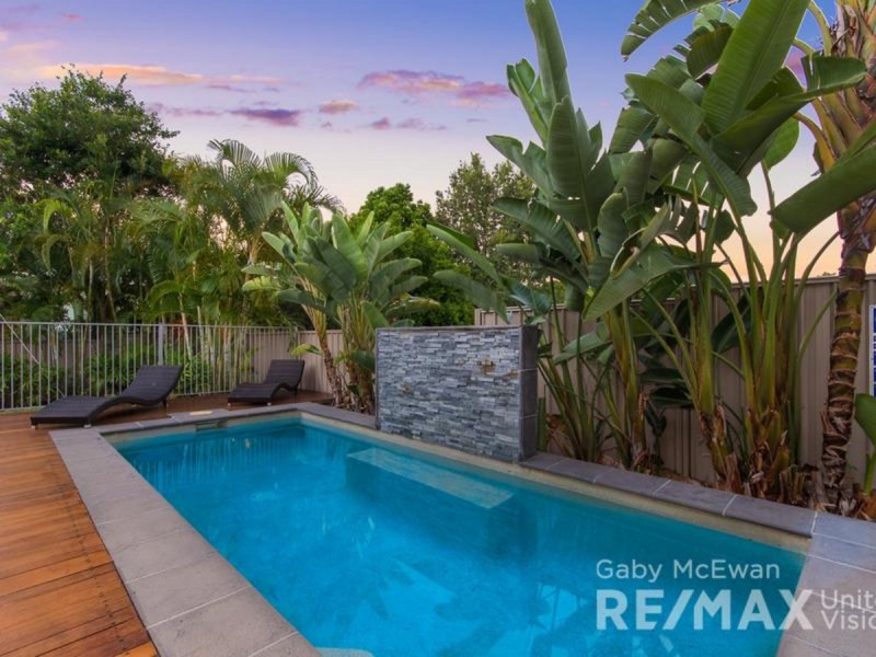 10 Megalong Street, Holland Park West QLD 4121