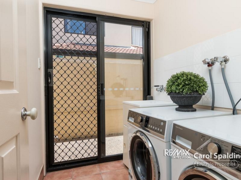 24 Charlotte Street, Carina QLD 4152