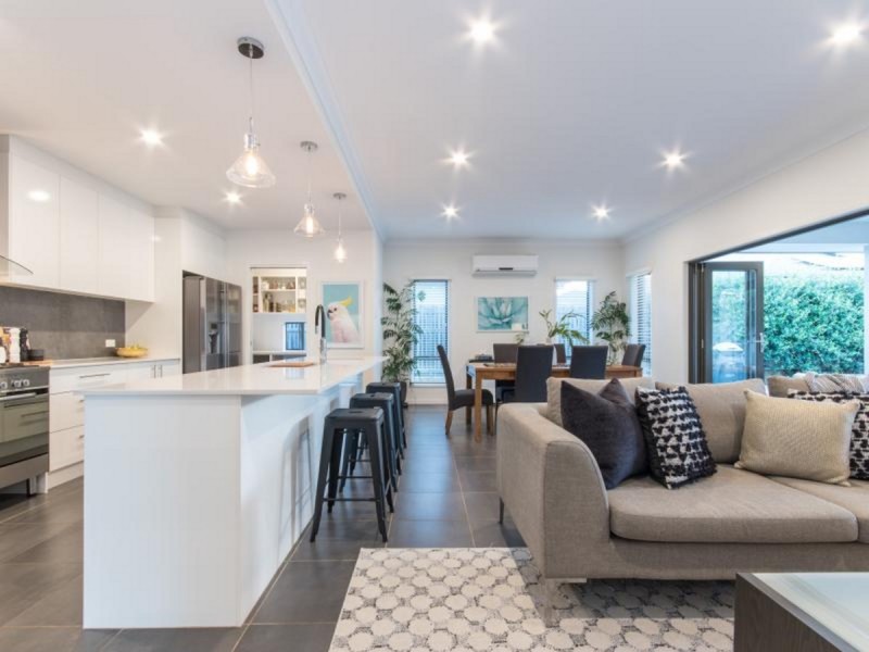 4 Beard Place, Wellington Point QLD 4160
