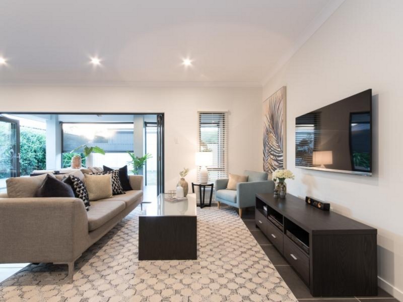 4 Beard Place, Wellington Point QLD 4160
