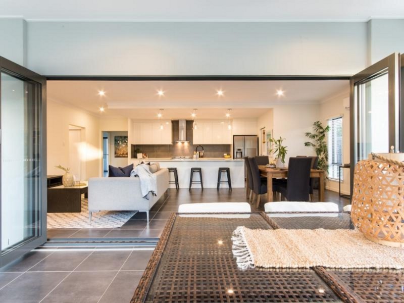 4 Beard Place, Wellington Point QLD 4160