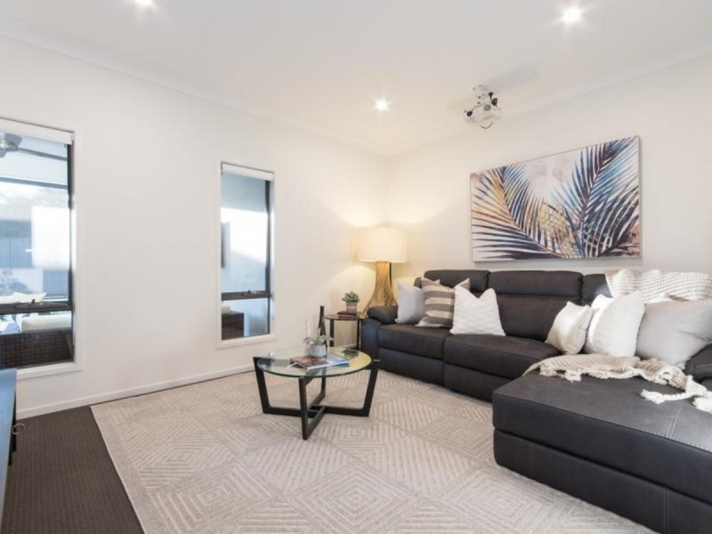 4 Beard Place, Wellington Point QLD 4160