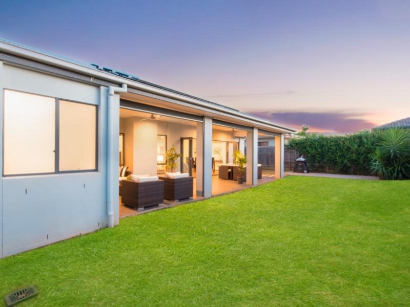 4 Beard Place, Wellington Point QLD 4160