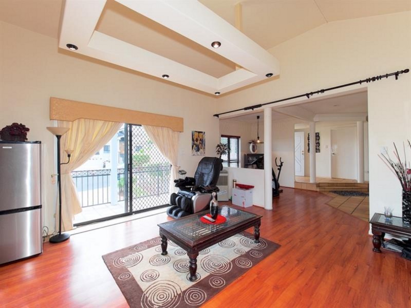 15 Tamarind Place, Stretton QLD 4116