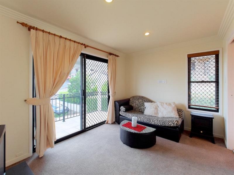 15 Tamarind Place, Stretton QLD 4116