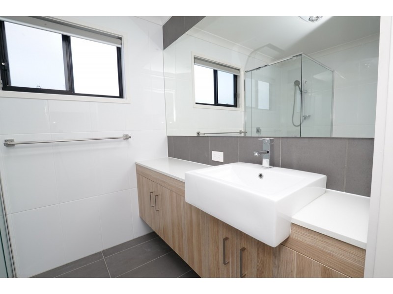 4/73 Salonica Road, Carina Heights QLD 4152