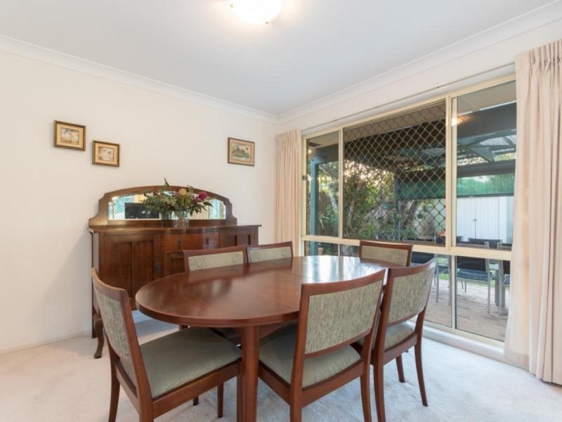 23 Mitchell Place, Belmont QLD 4153