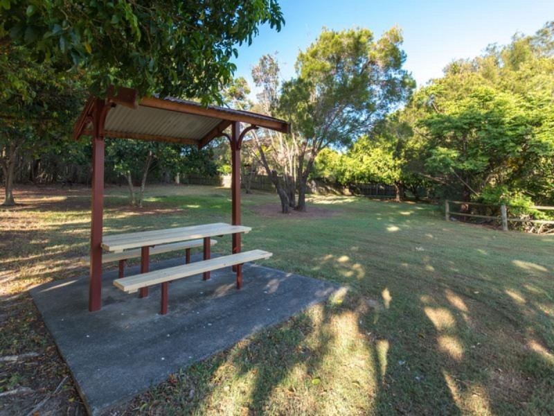 23 Mitchell Place, Belmont QLD 4153