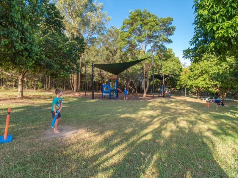 23 Mitchell Place, Belmont QLD 4153