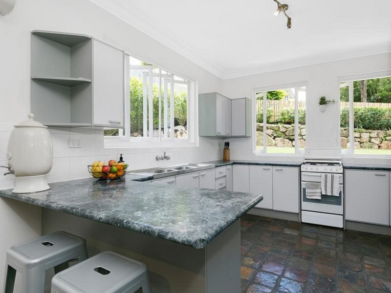 4 Gilwell Street, Carina QLD 4152