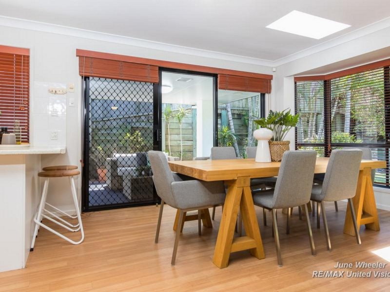 12 Turubul Crescent, Carindale QLD 4152