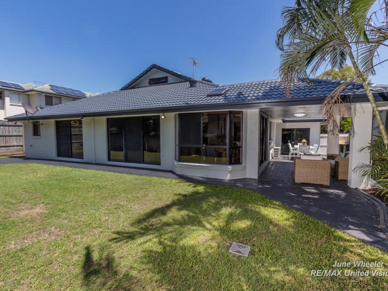 12 Turubul Crescent, Carindale QLD 4152