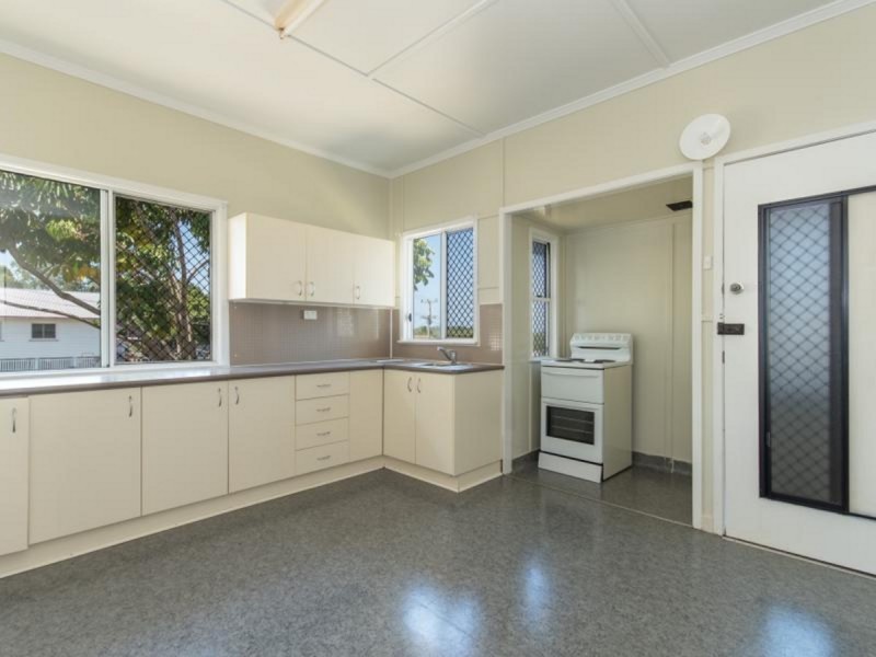 18 Rea Street, Carina Heights QLD 4152