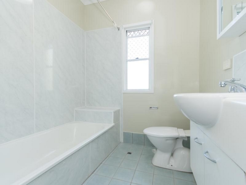 18 Rea Street, Carina Heights QLD 4152