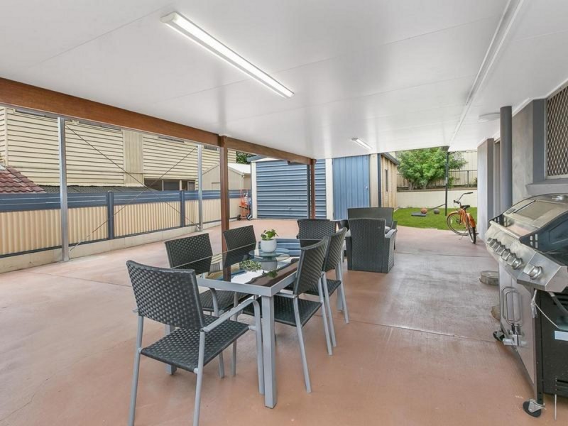 46 Luprena Street, Mansfield QLD 4122