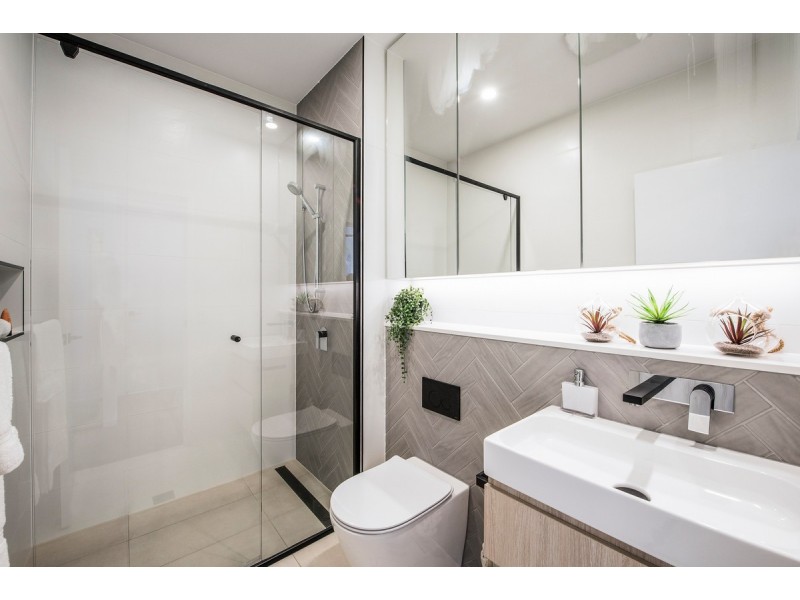 6-8 Zillah Street, Greenslopes QLD 4120