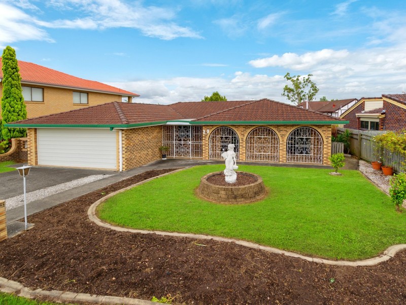 29 Banwell Crescent, Carindale QLD 4152