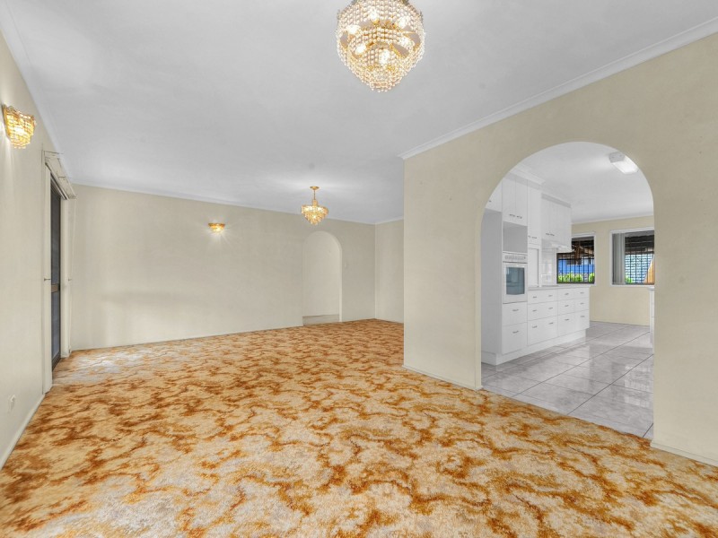 29 Banwell Crescent, Carindale QLD 4152