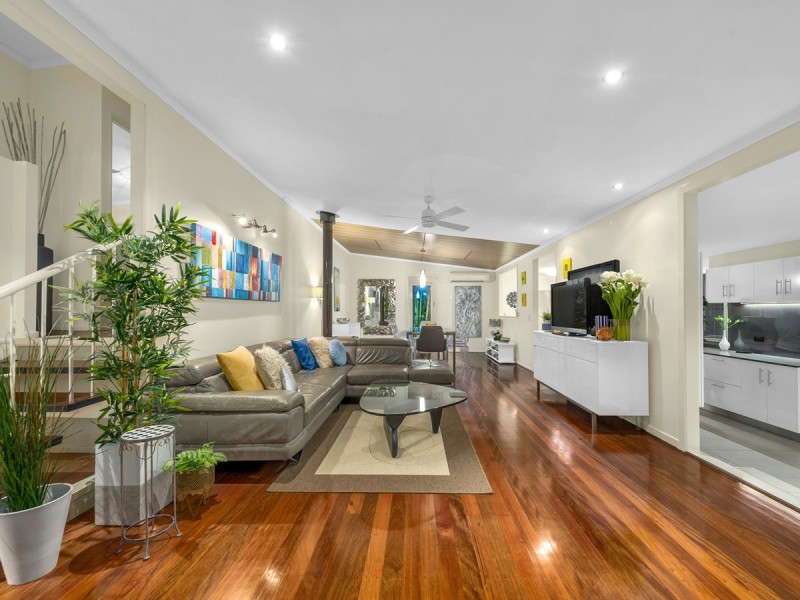 42 Chater Street, Carina QLD 4152