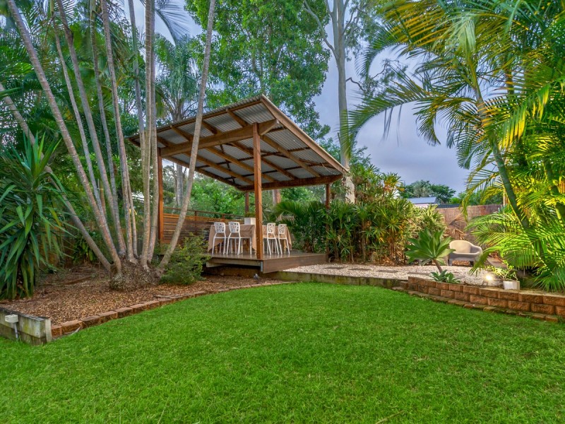 42 Chater Street, Carina QLD 4152