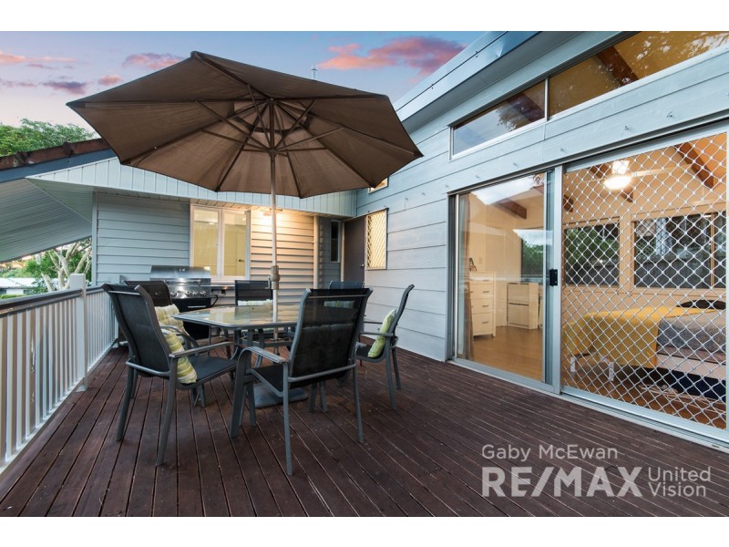 10 Selkirk Street, Tingalpa QLD 4173