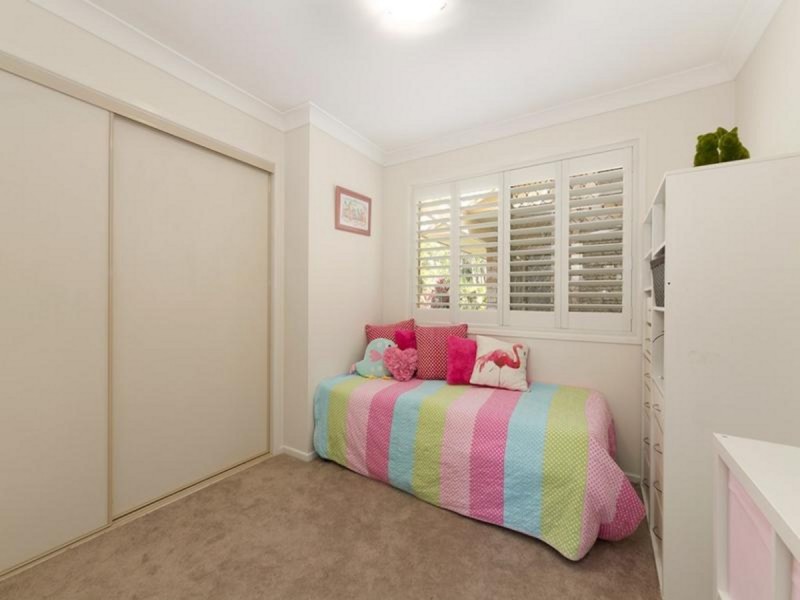 8 Olivia Drive, Carina Heights QLD 4152