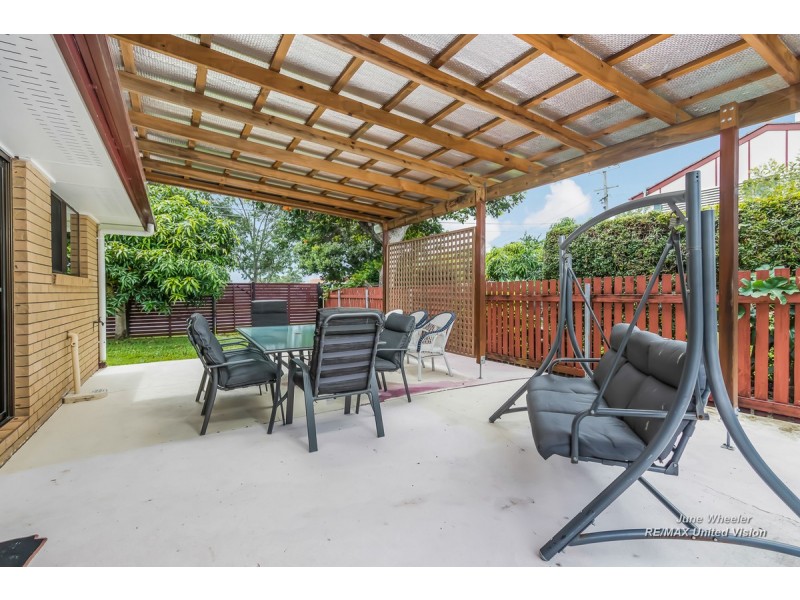 16 Thorne Street, Carina QLD 4152