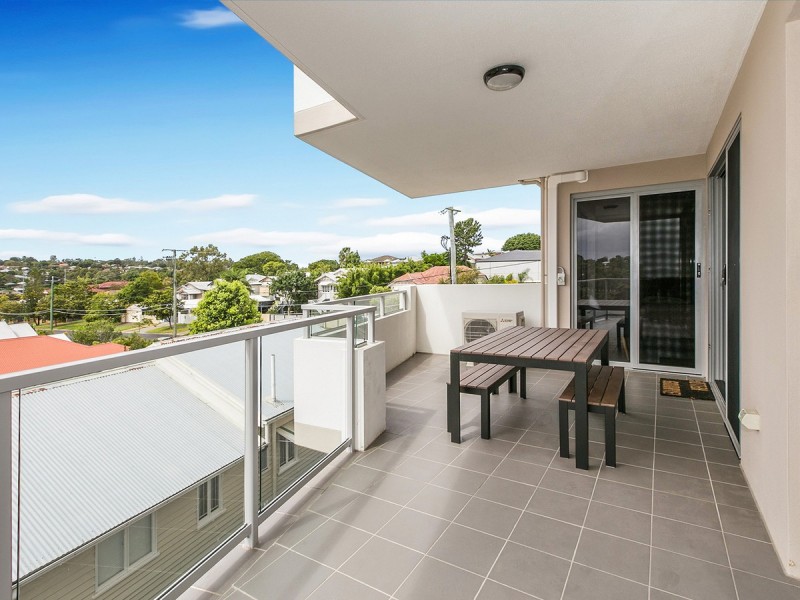 10/908 Logan Road, Holland Park West QLD 4121