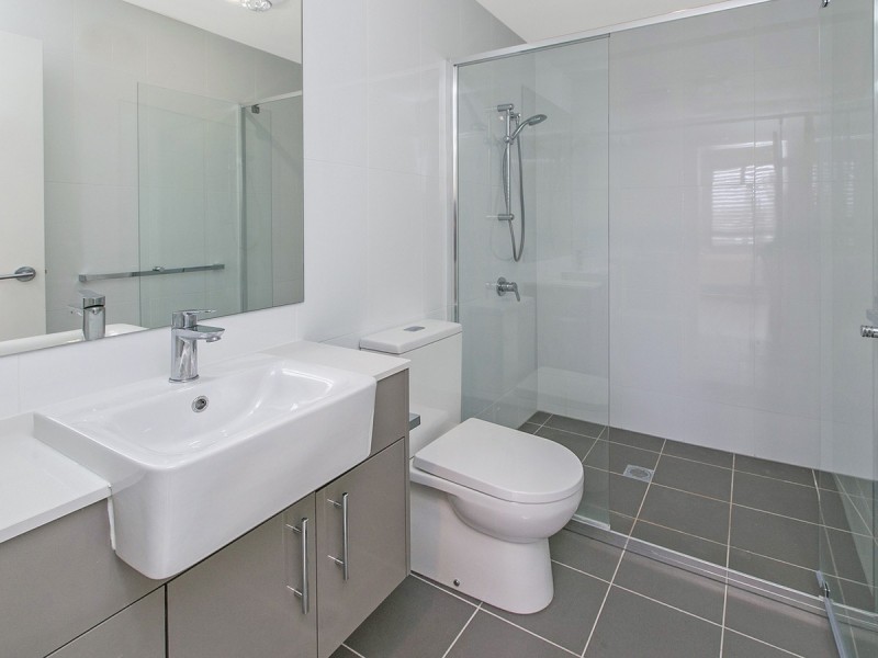 10/908 Logan Road, Holland Park West QLD 4121