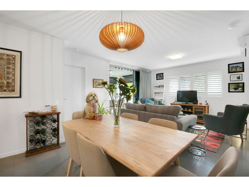 2/28 Northcliffe Street, Murarrie QLD 4172