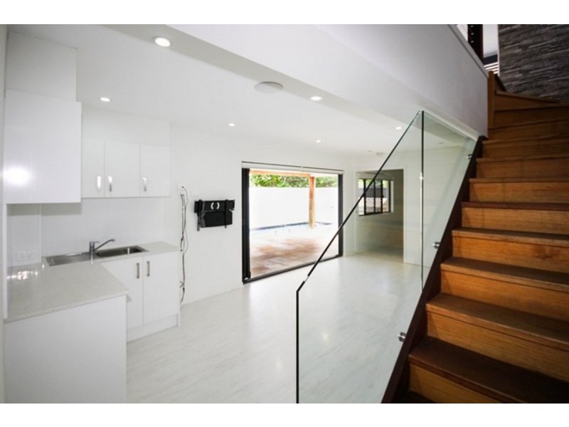 7/255 Cavendish Road, Coorparoo QLD 4151