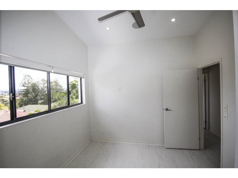 7/255 Cavendish Road, Coorparoo QLD 4151