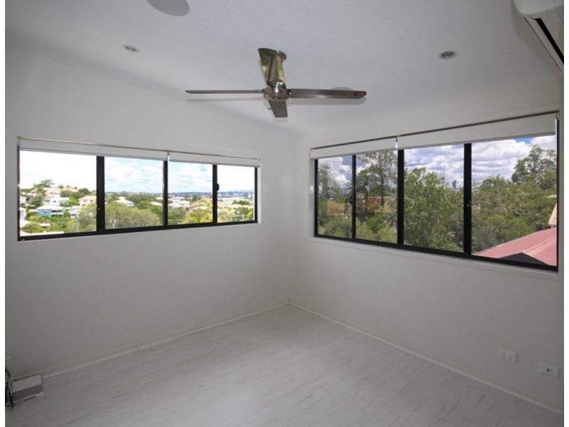 7/255 Cavendish Road, Coorparoo QLD 4151