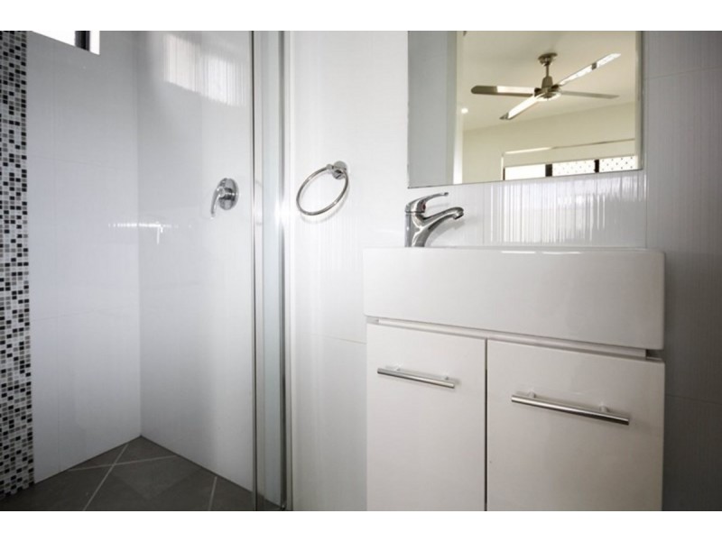 7/255 Cavendish Road, Coorparoo QLD 4151