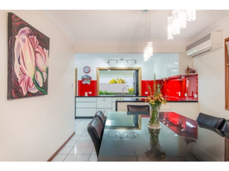 424 Winstanley Street, Carindale QLD 4152