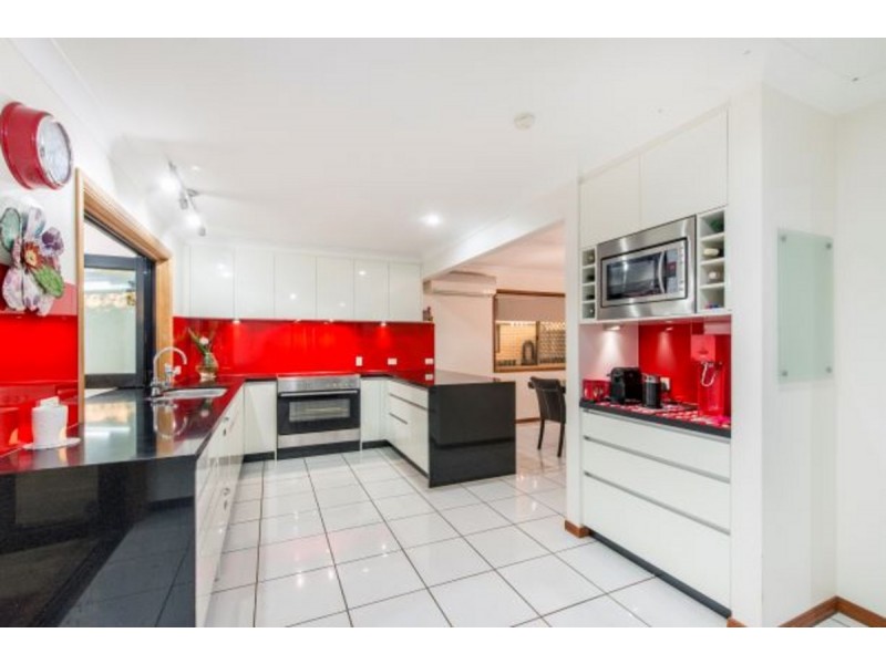 424 Winstanley Street, Carindale QLD 4152