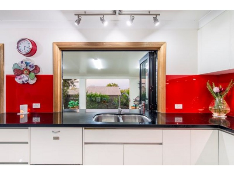 424 Winstanley Street, Carindale QLD 4152