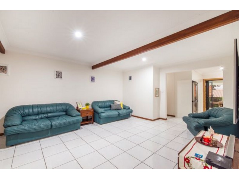 424 Winstanley Street, Carindale QLD 4152